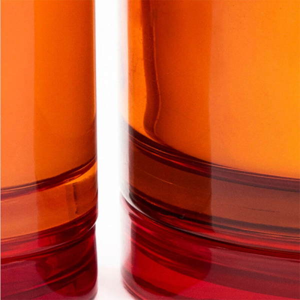 Paul Smith Diffuser Bookworm, Glasgefäss, sonniges orange- rot, detail Glas